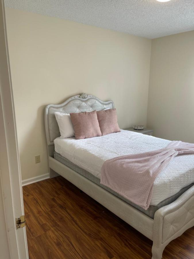 Pet- Friendly, & Close To Uptown Charlotte Exterior photo